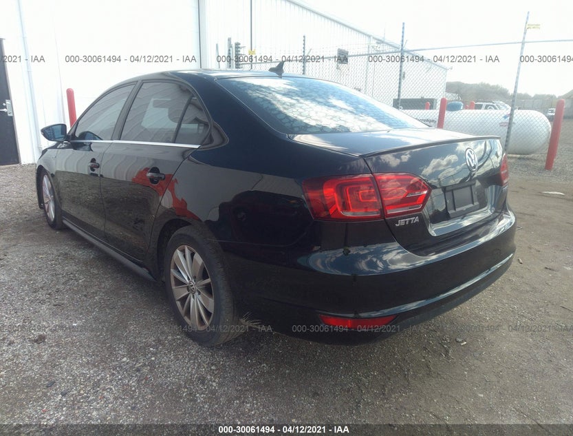 3VW637AJ3DM317806