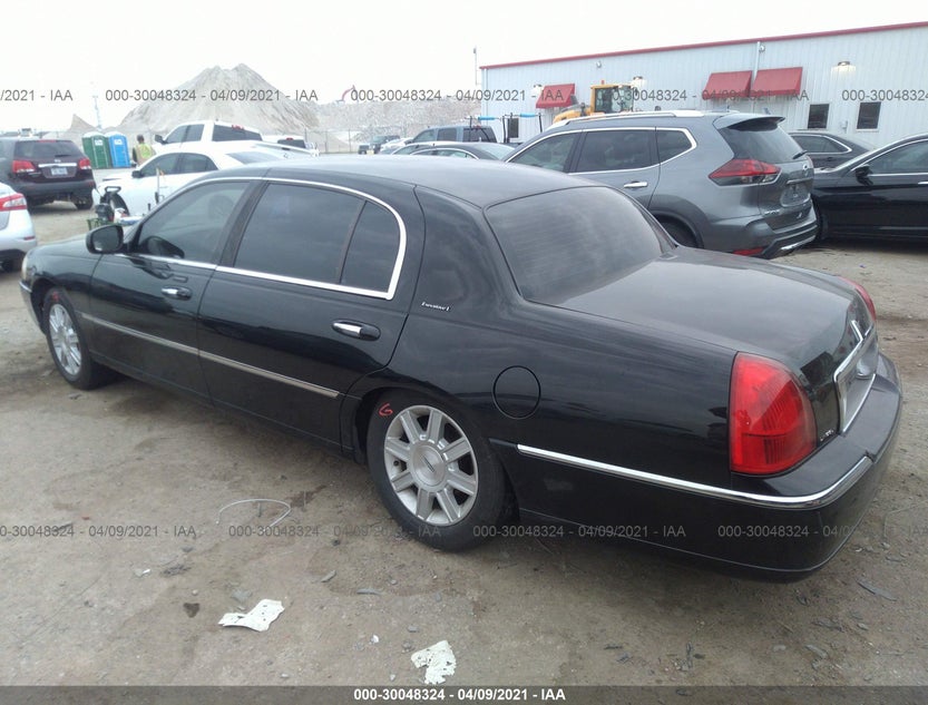 2LNBL8EV6BX761828