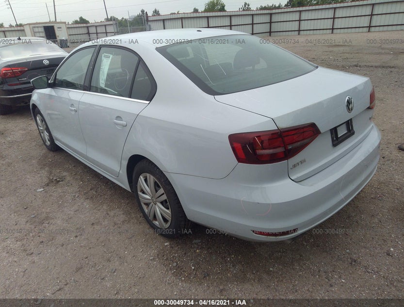 3VW2B7AJ9HM285841