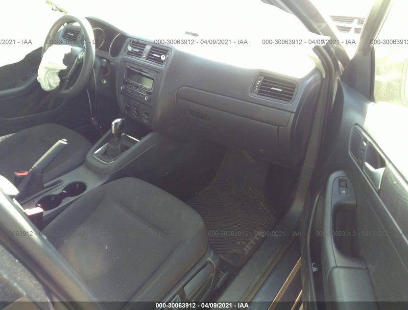 3VW2K7AJ9FM306362