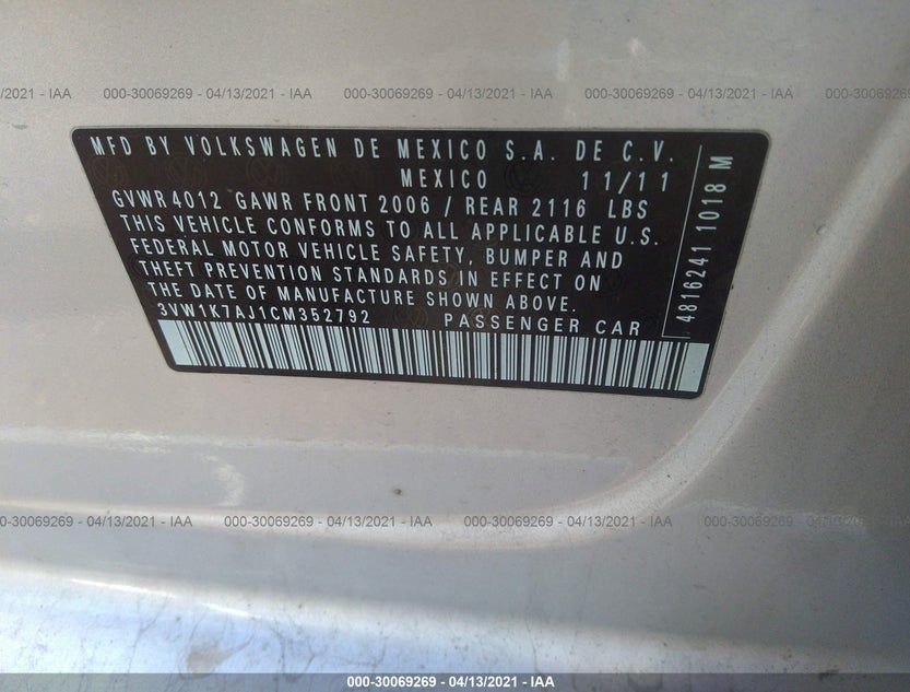 3VW1K7AJ1CM352792