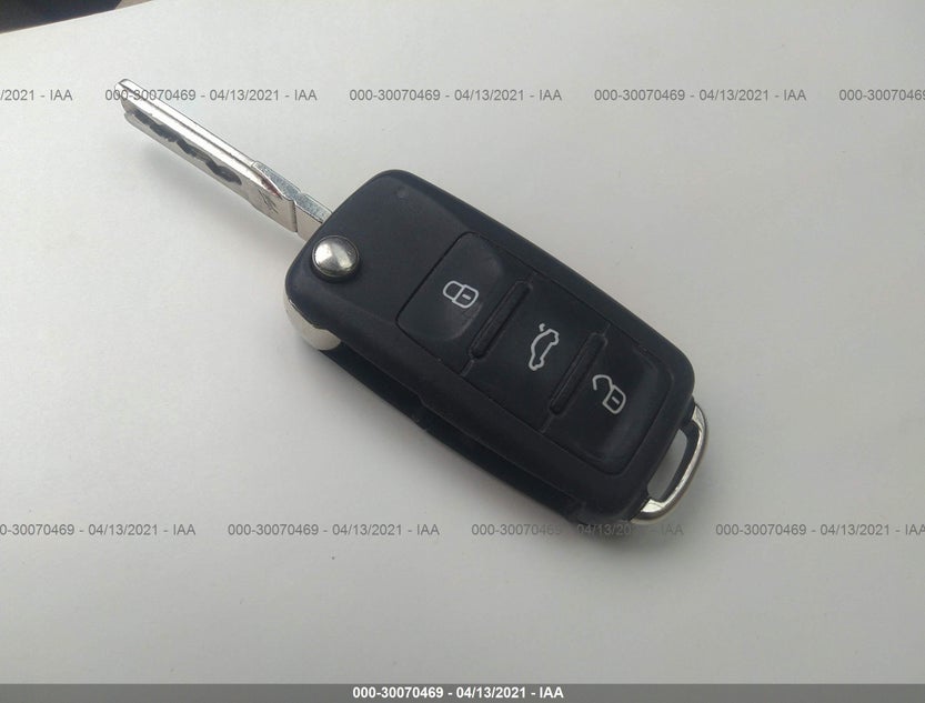 3VWLL7AJ7CM418364