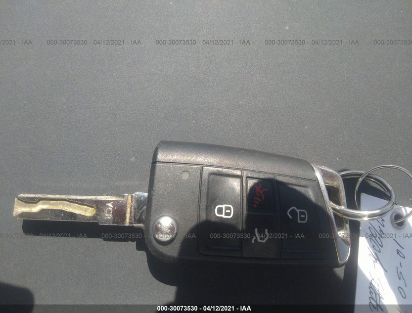 3VW117AU8HM021017