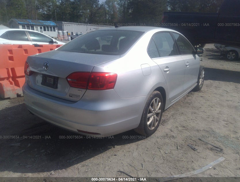3VWD17AJ0EM429302
