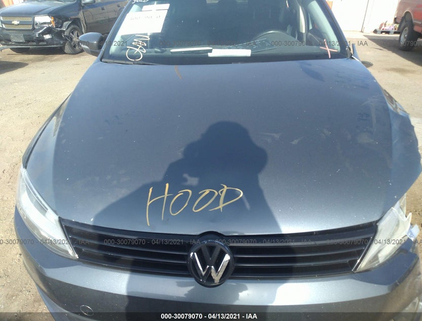 3VWLL7AJ9BM112605