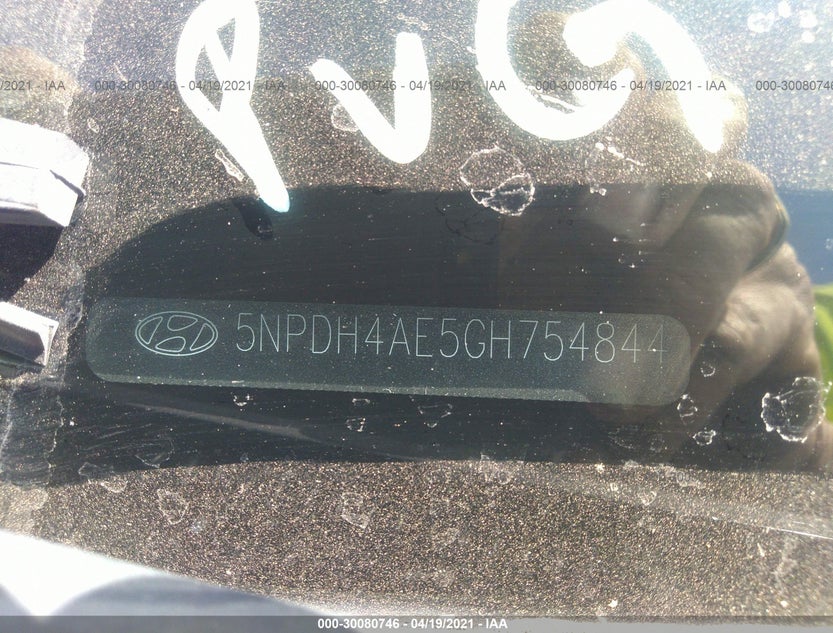 5NPDH4AE5GH754844