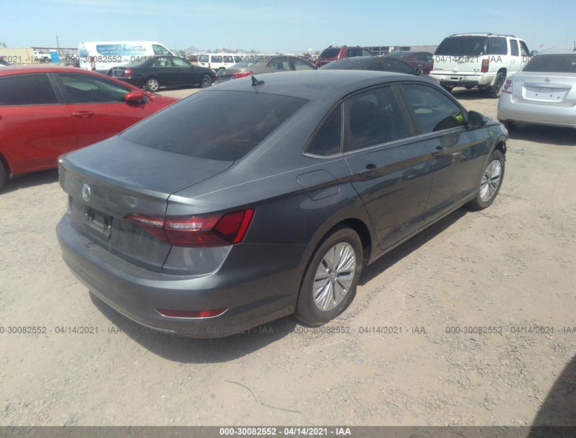 3VWC57BU3LM085681
