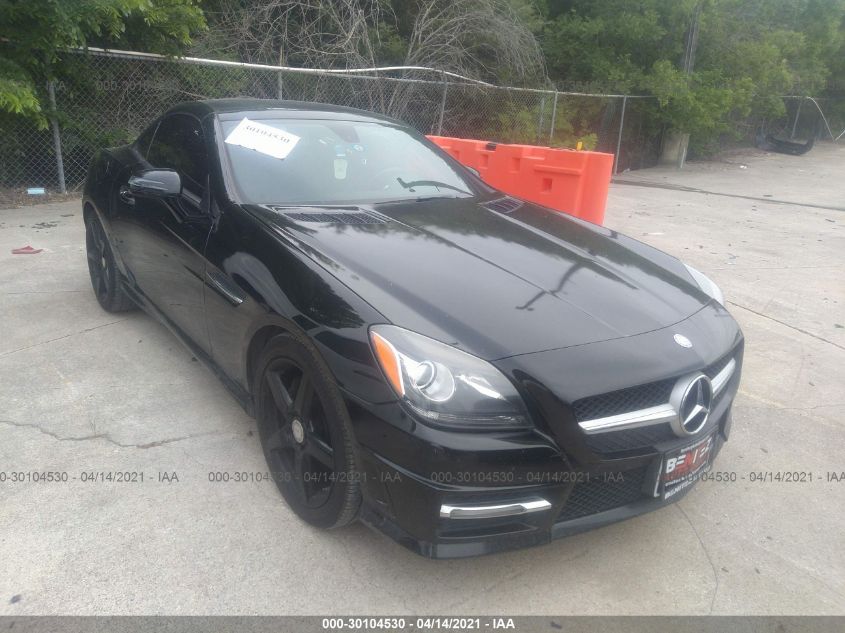 VIN WDDPK4HA1FF107258 2015 Mercedes-Benz SLK-Class,... no.1