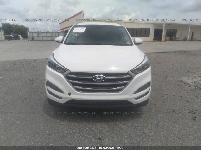 KM8J33A49JU804009 2018 Hyundai Tucson Sel