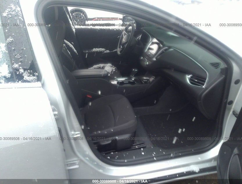 1G1ZD5ST9KF193077