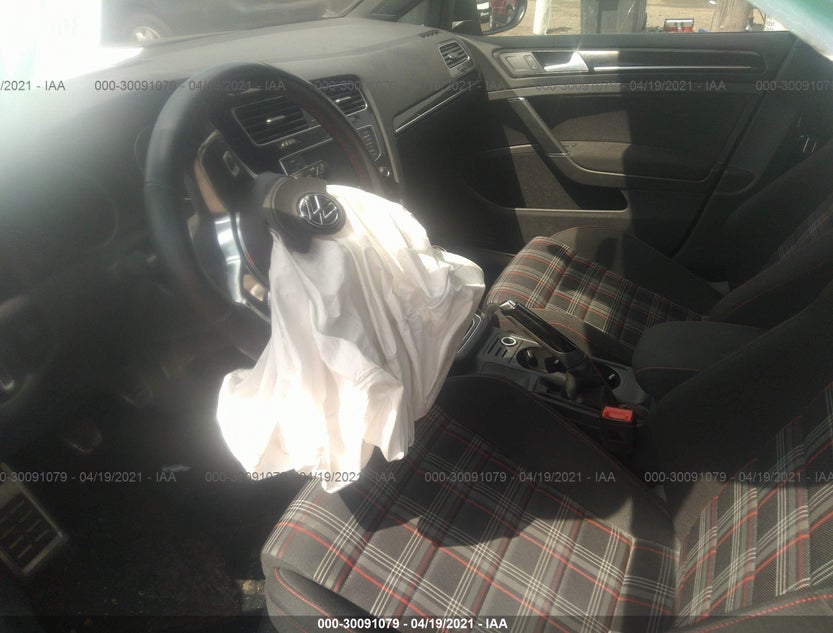 3VW547AU9HM053760