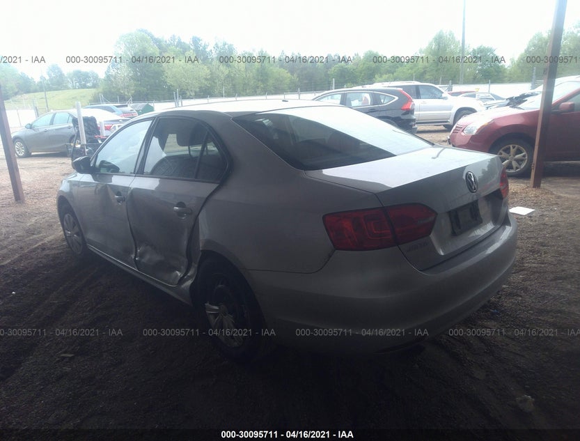 3VW2K7AJ2EM295848