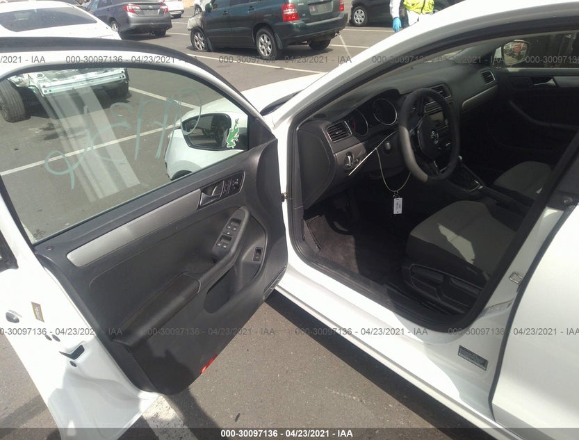 3VW2B7AJ0HM334098