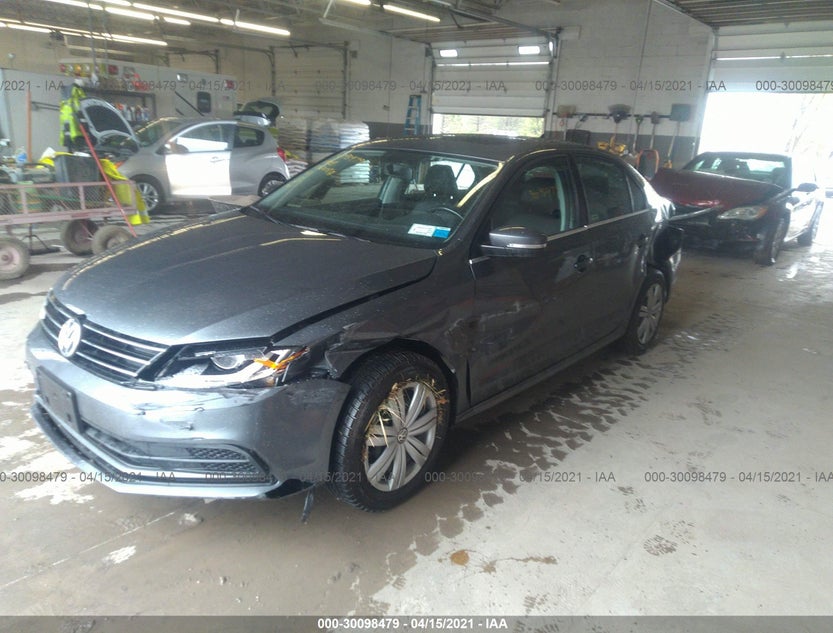 3VWDB7AJ8HM408733