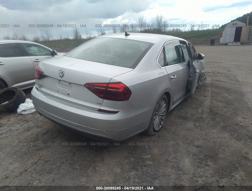 1VWBT7A30HC033332