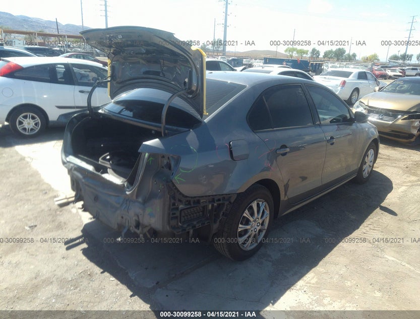 3VW2K7AJ0EM323405