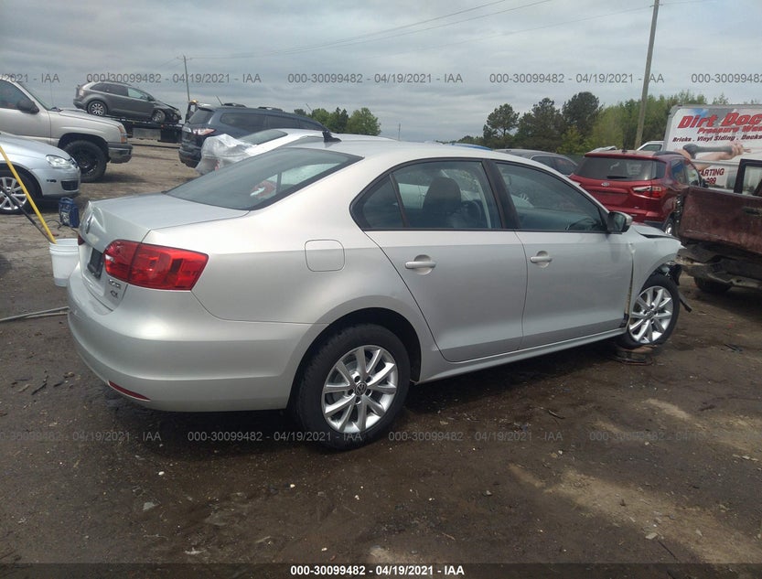3VWDX7AJ7CM341567