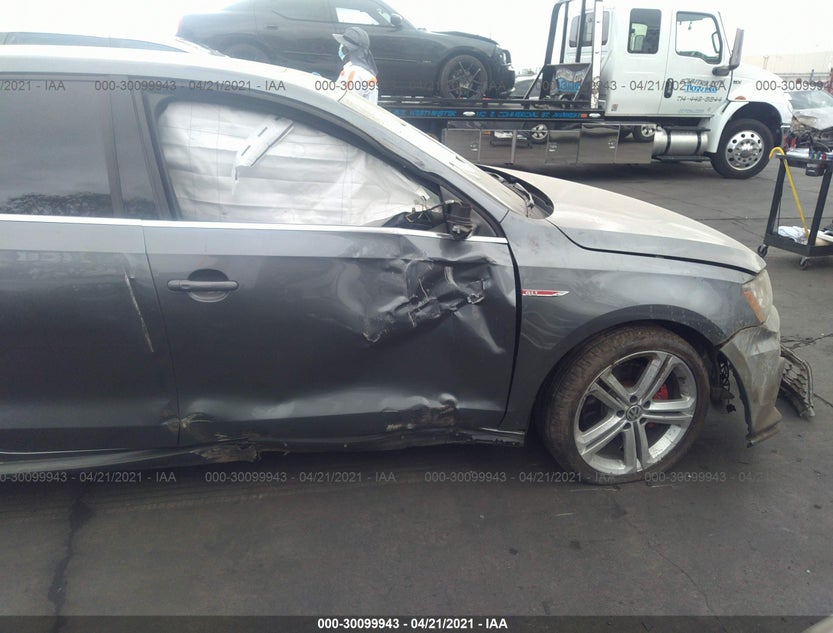 3VW4T7AJ1HM401085