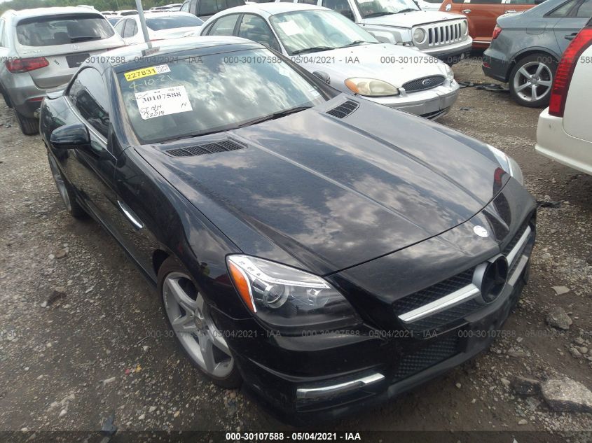 VIN WDDPK3JA6GF119637 2016 Mercedes-Benz SLK-Class,... no.1