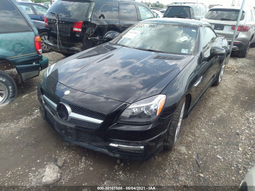 VIN WDDPK3JA6GF119637 2016 Mercedes-Benz SLK-Class,... no.2