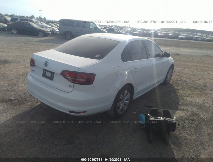 3VW2B7AJ0HM281726