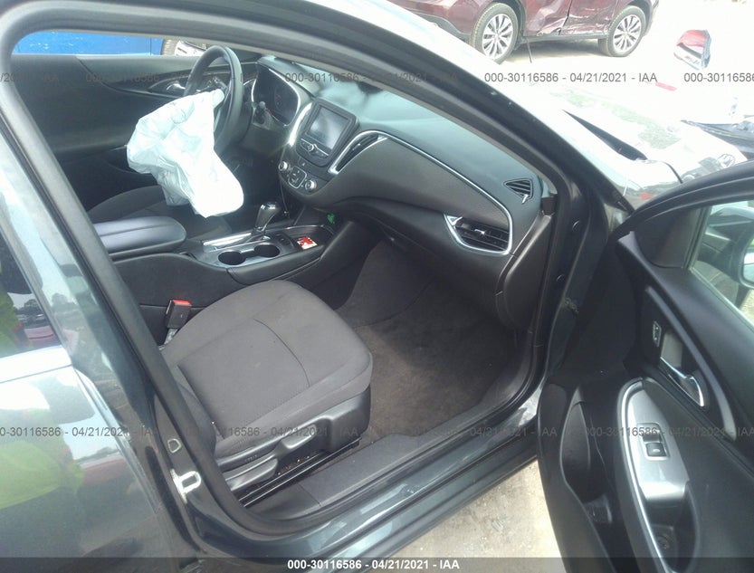 1G1ZD5ST0JF150097