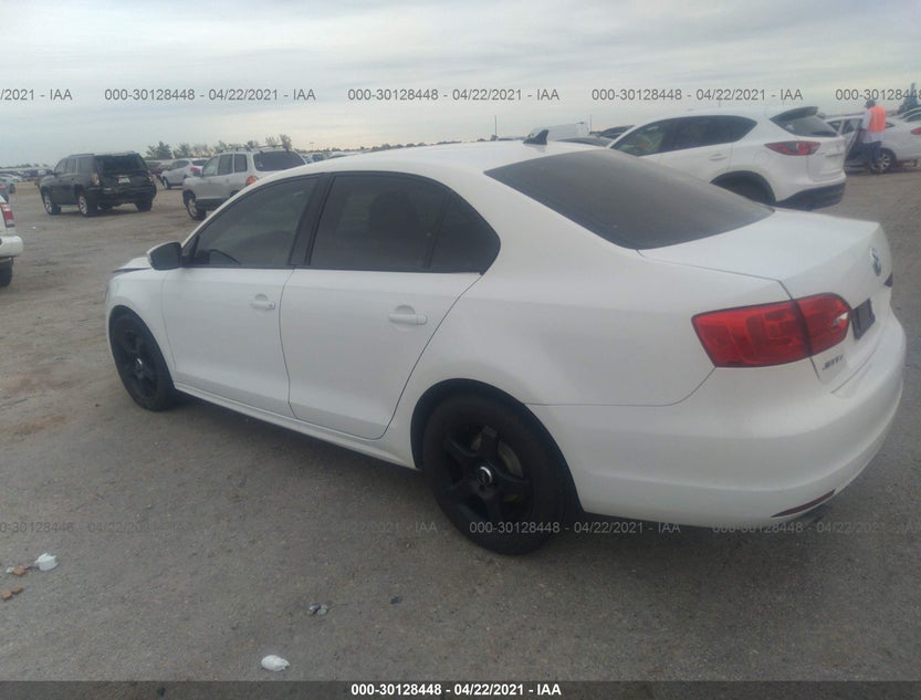3VWDX7AJXBM336295