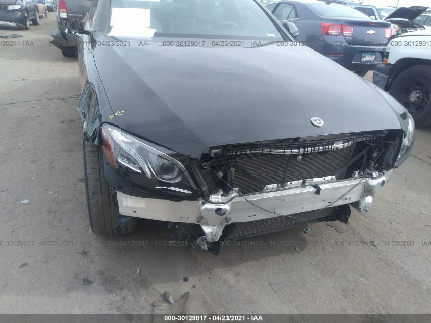 WDDZF4KB9JA373194 2018 Mercedes-Benz E 300 4Matic