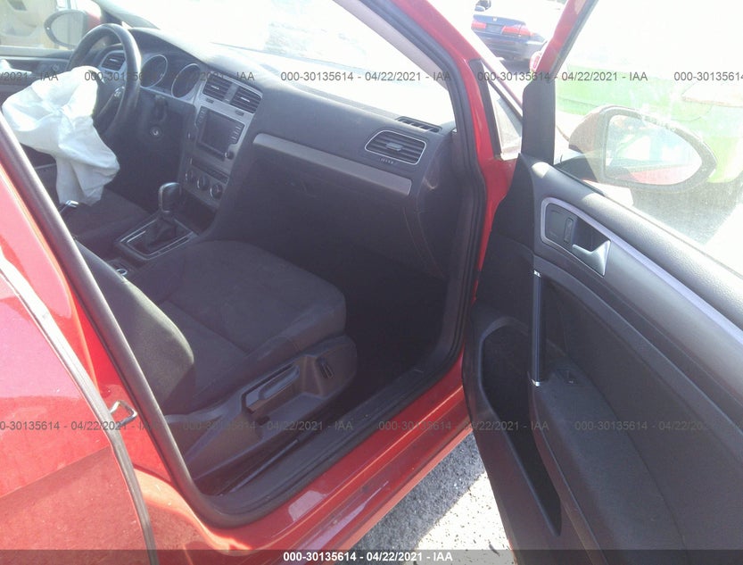3VWC17AU5GM511891