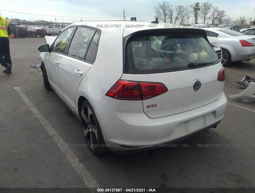 3VW547AU0HM067238