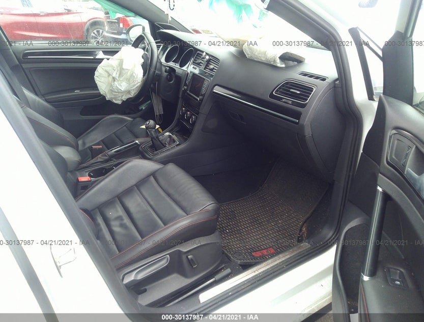 3VW547AU0HM067238