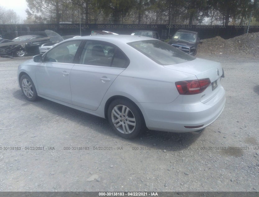 3VW2B7AJ4HM274150