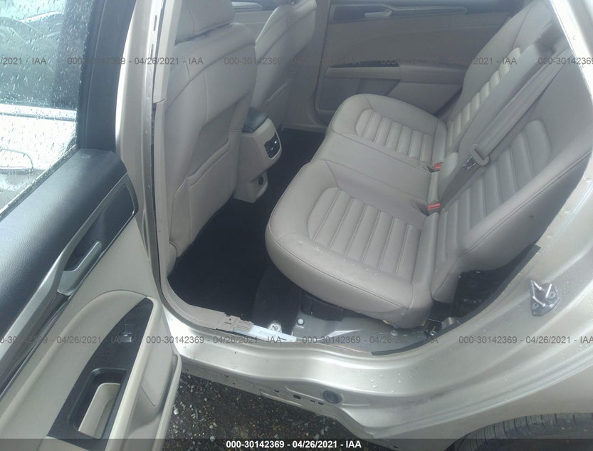 3FA6P0CDXKR236927