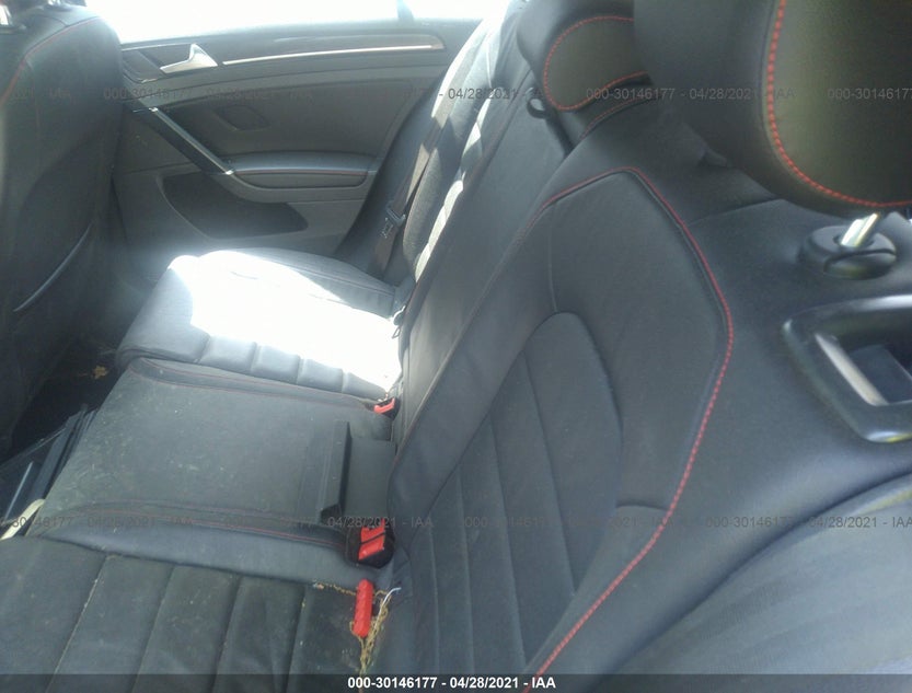 3VW547AU7HM011040