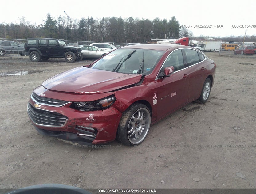 1G1ZD5ST8JF151305