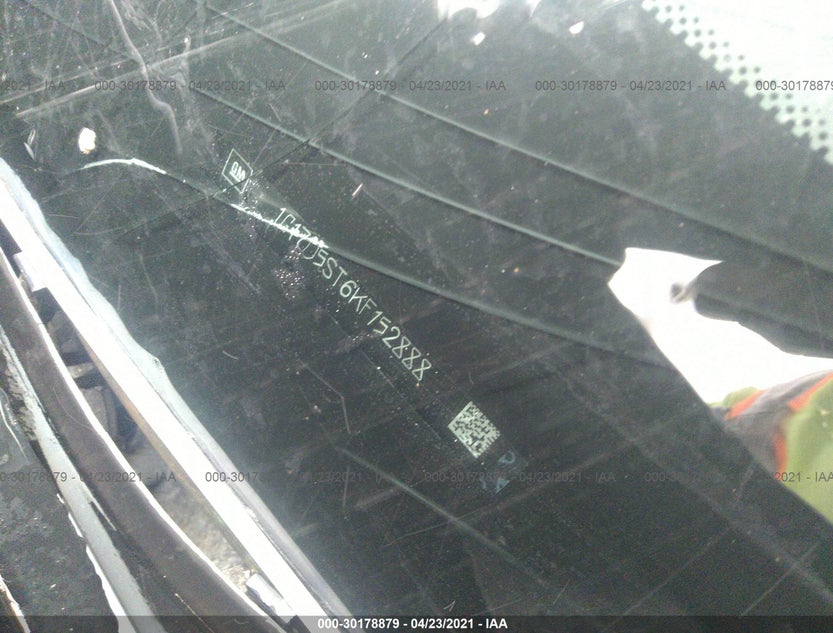 1G1ZD5ST6KF152888
