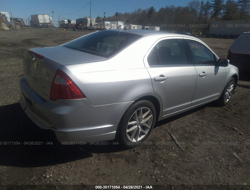 3FAHP0CG5CR118403