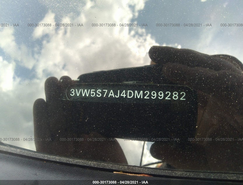 3VW5S7AJ4DM299282