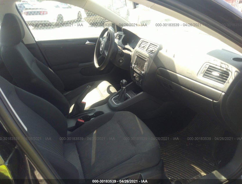 3VW1K7AJ2BM306855