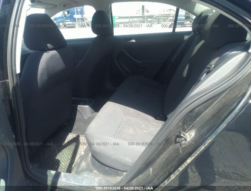 3VW1K7AJ2BM306855