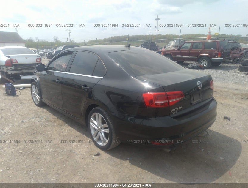 3VWLA7AJ9FM241147