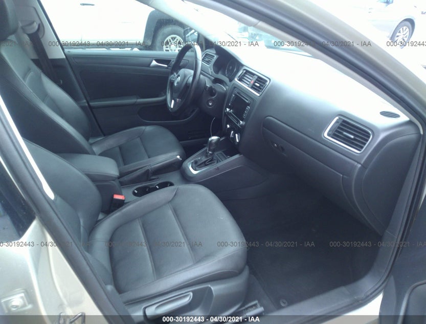 3VWDX7AJ9CM469003