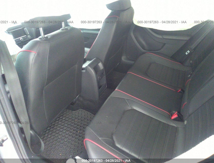 3VW4S7AJ5EM315468