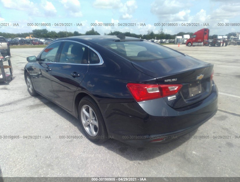 1G1ZB5ST5JF158685