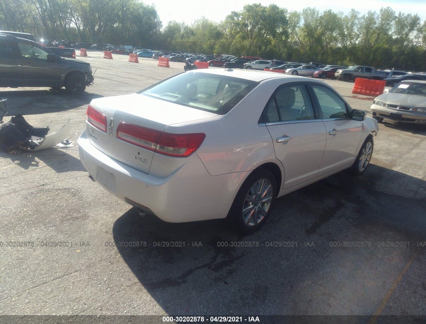 3LNHL2GCXCR815294