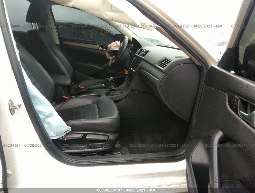 1VWBS7A3XFC038604
