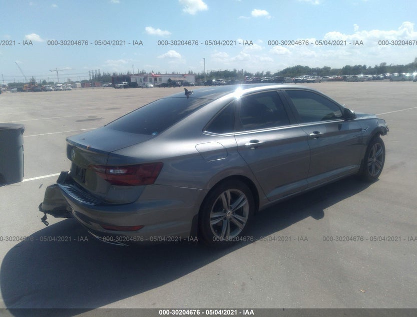 3VWCB7BU2LM076009