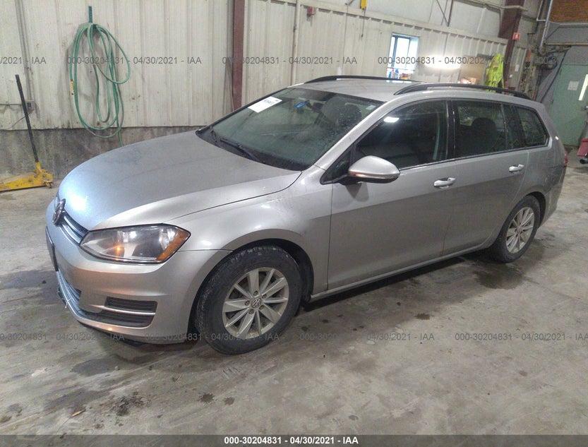 3VWC17AUXFM501582