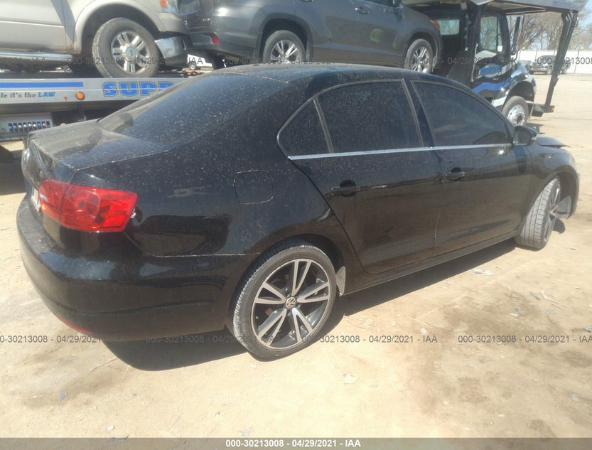 3VWDX7AJ2DM312236