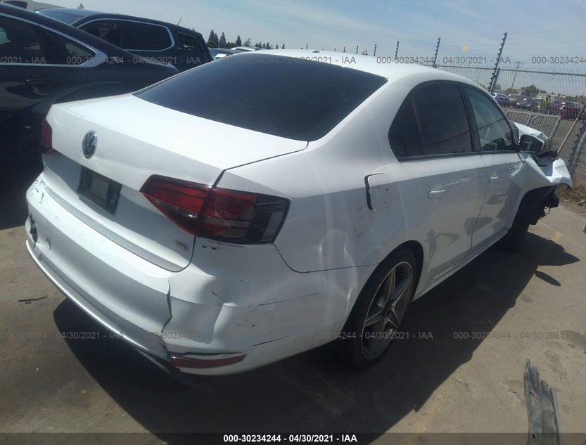 3VW2B7AJXJM234323